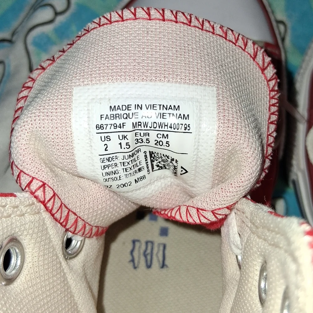 Converse youth size
